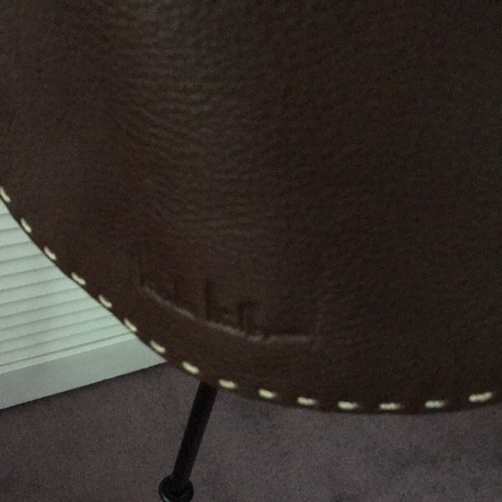 Gorgeous Nicole Miller brown saddle bag - Picture 3 of 6